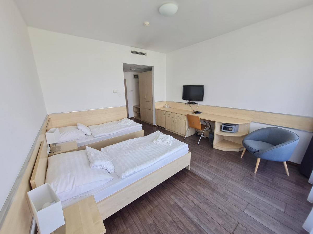 Corner Hotel Angyalfoeld Budapešť Exteriér fotografie