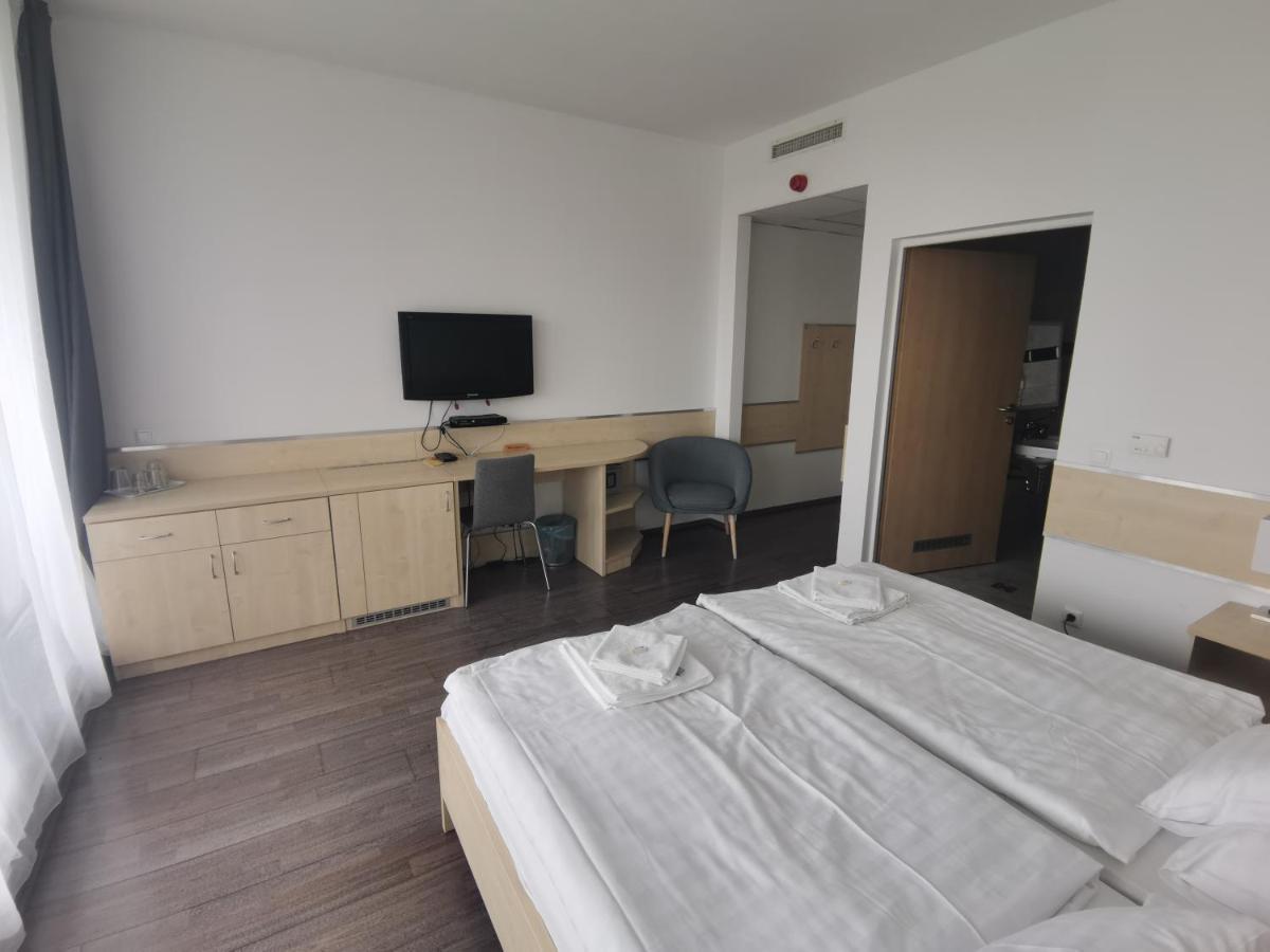 Corner Hotel Angyalfoeld Budapešť Exteriér fotografie
